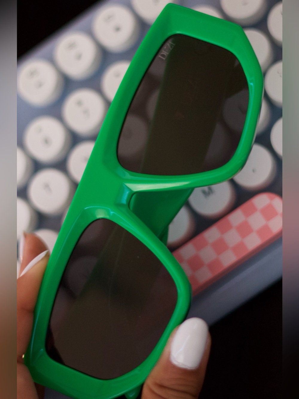 DEZI Green Sunglasses